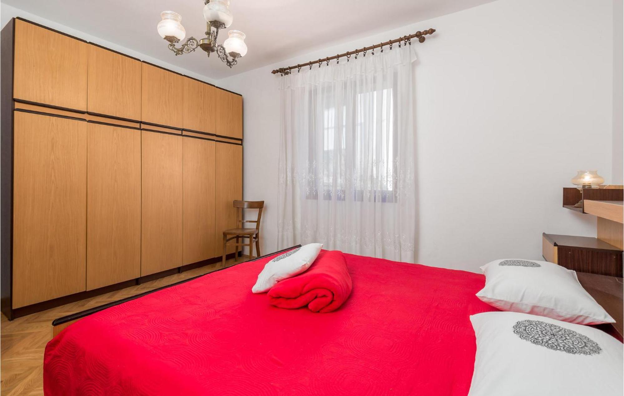 פג 2 Bedroom Awesome Apartment In Pag מראה חיצוני תמונה