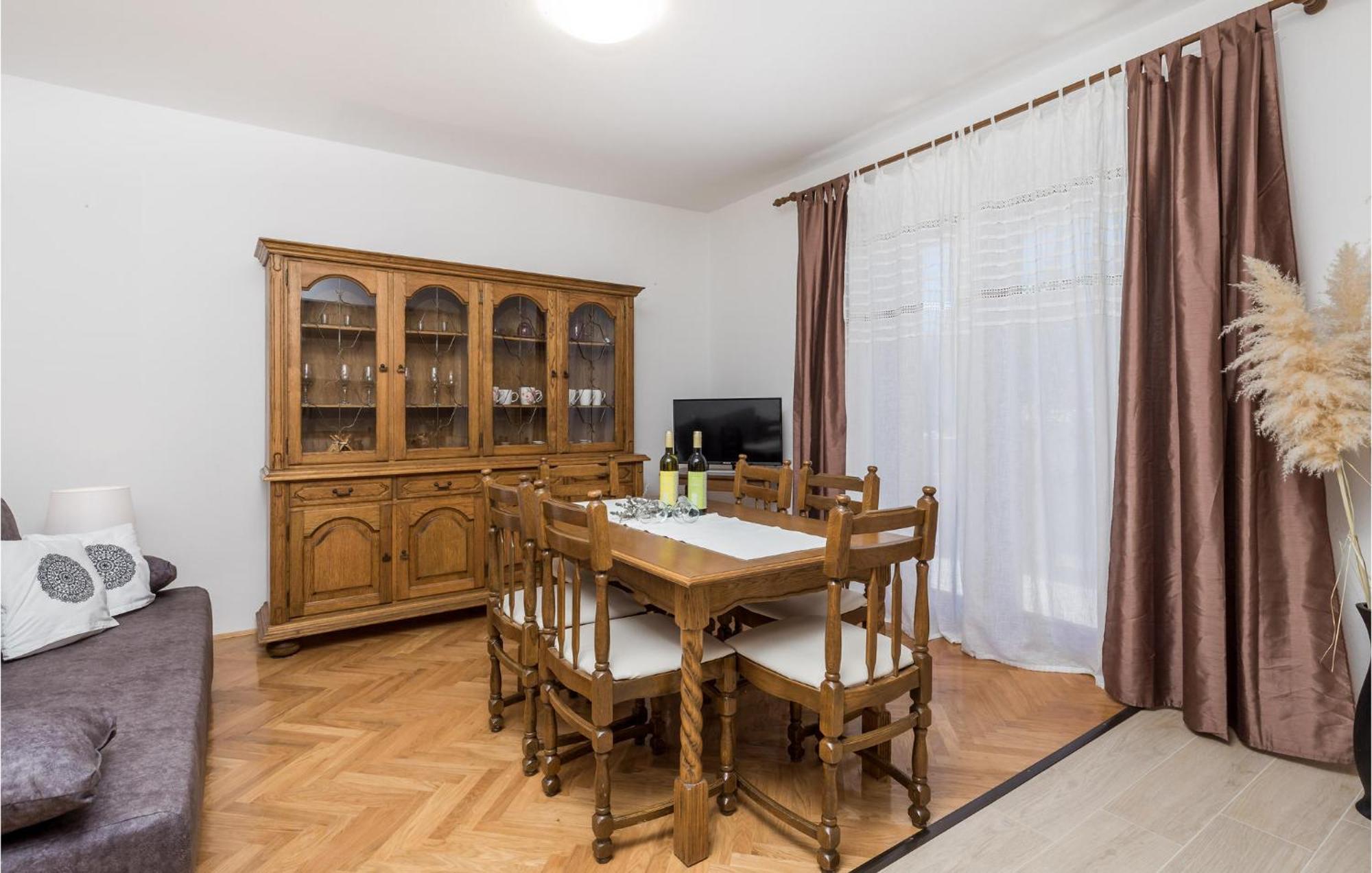 פג 2 Bedroom Awesome Apartment In Pag מראה חיצוני תמונה
