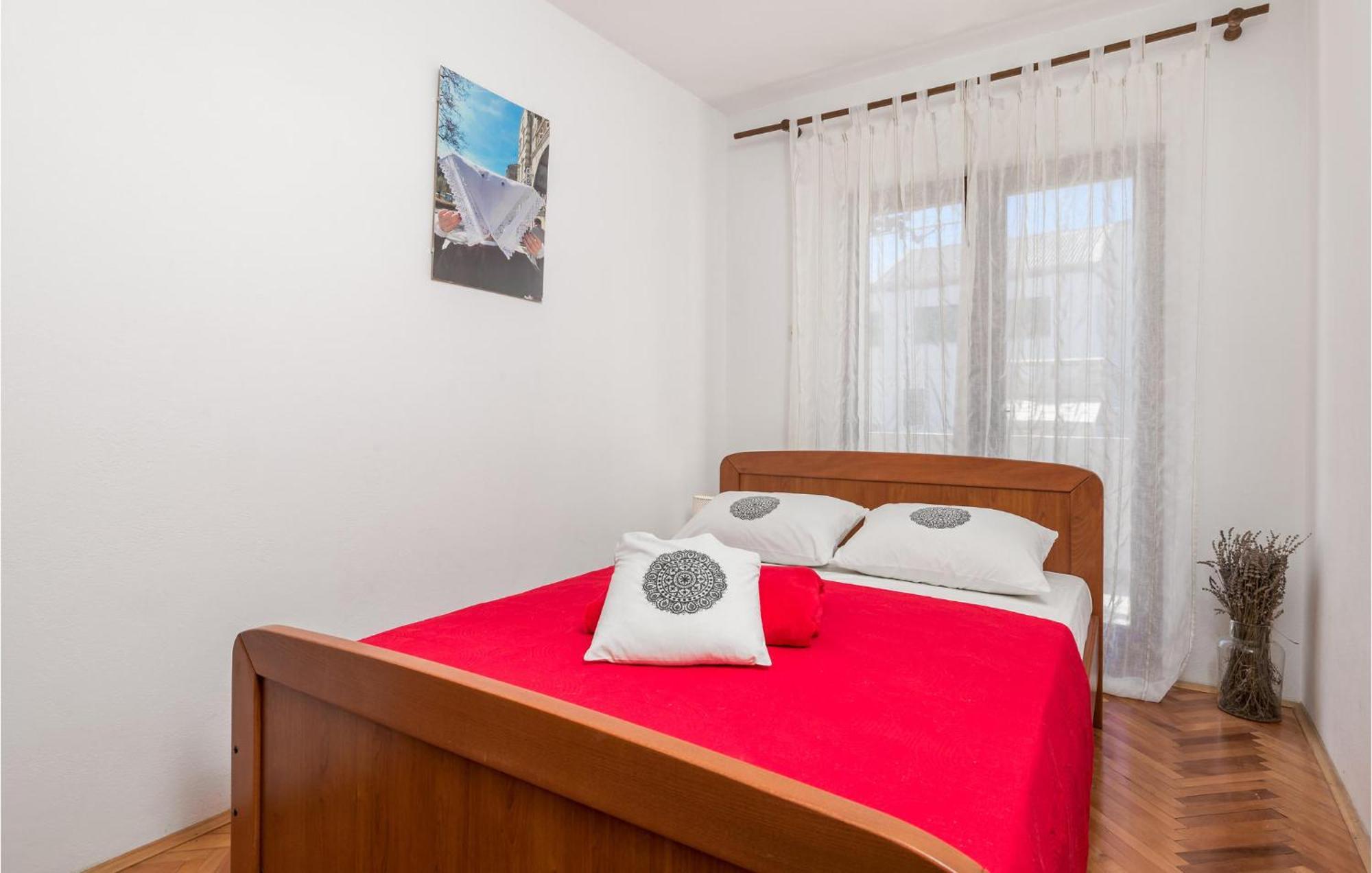 פג 2 Bedroom Awesome Apartment In Pag מראה חיצוני תמונה